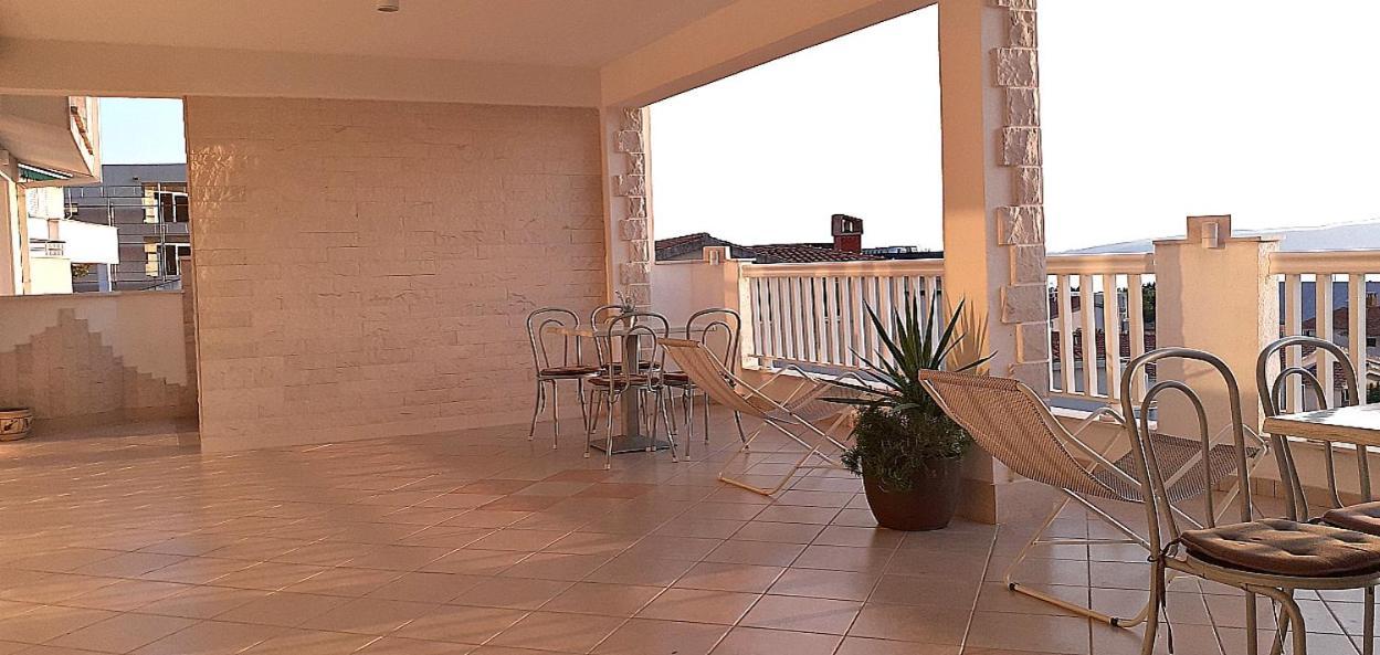 Apartments Villa Bonaca Baska Voda Room photo